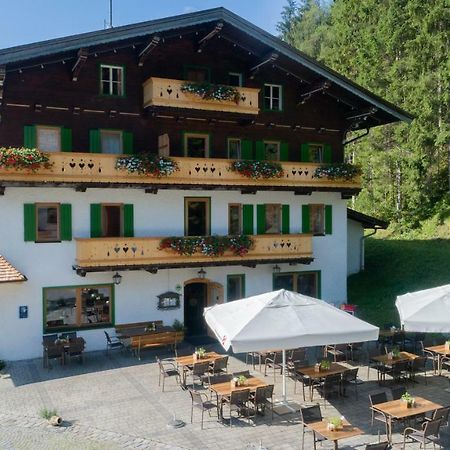 Gasthof St. Adolari Otel Sankt Ulrich am Pillersee Dış mekan fotoğraf
