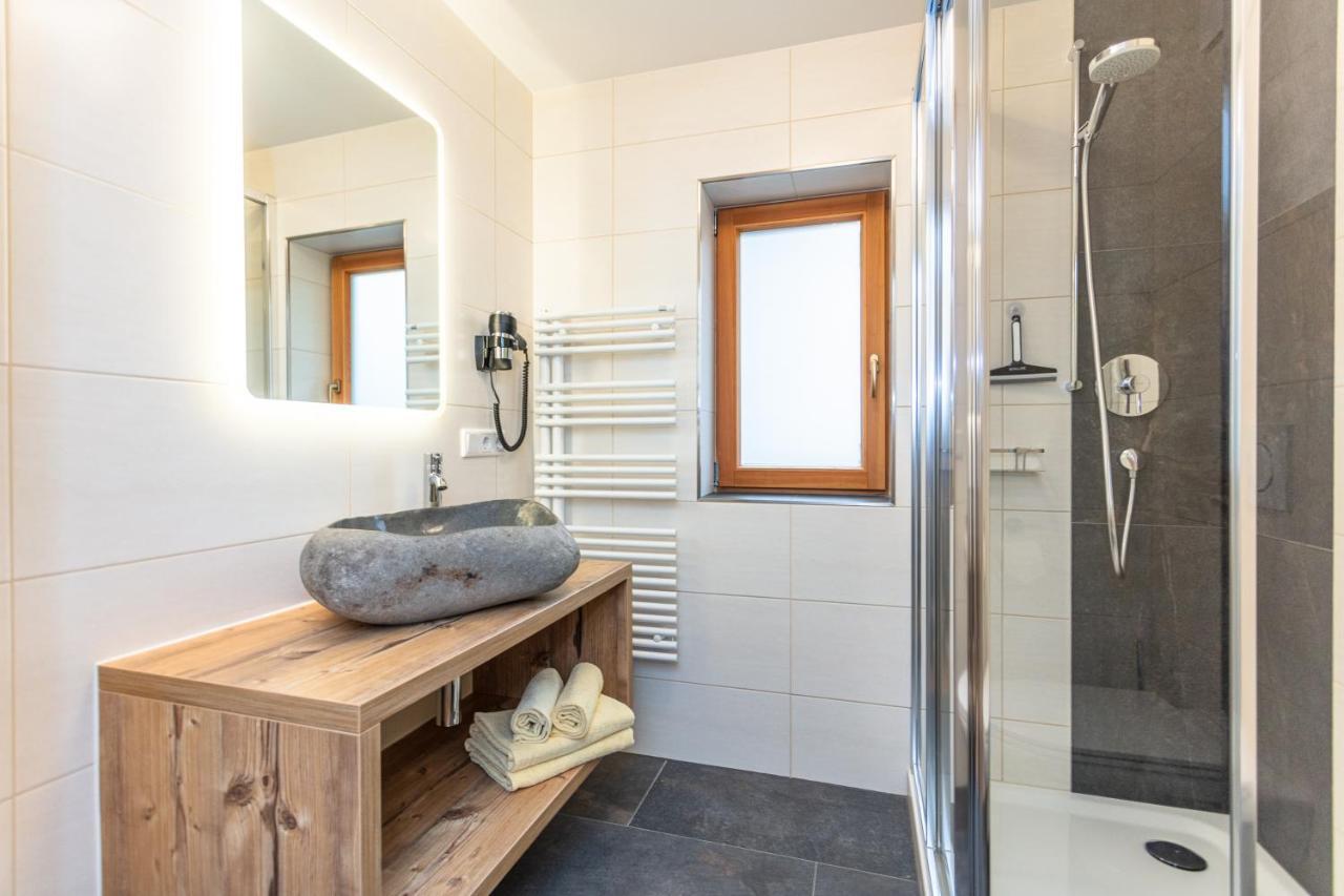Gasthof St. Adolari Otel Sankt Ulrich am Pillersee Dış mekan fotoğraf