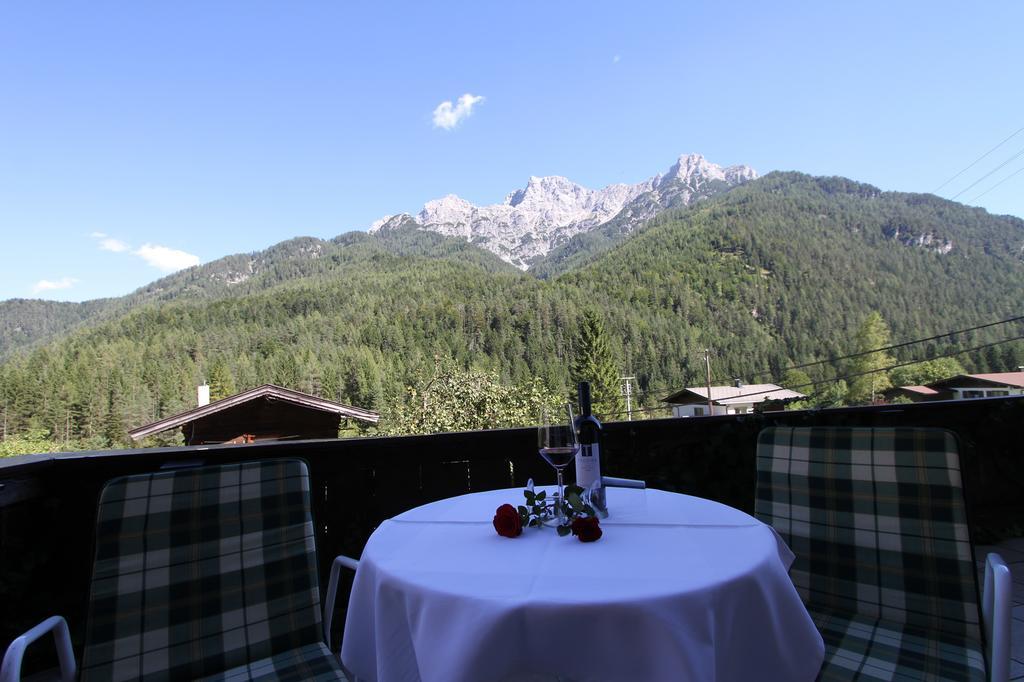 Gasthof St. Adolari Otel Sankt Ulrich am Pillersee Oda fotoğraf