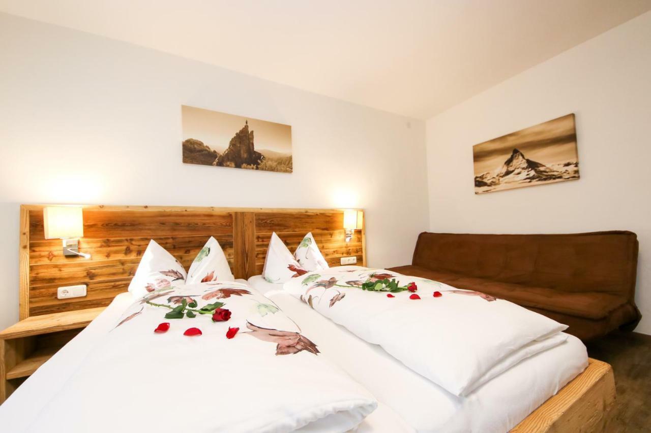 Gasthof St. Adolari Otel Sankt Ulrich am Pillersee Dış mekan fotoğraf