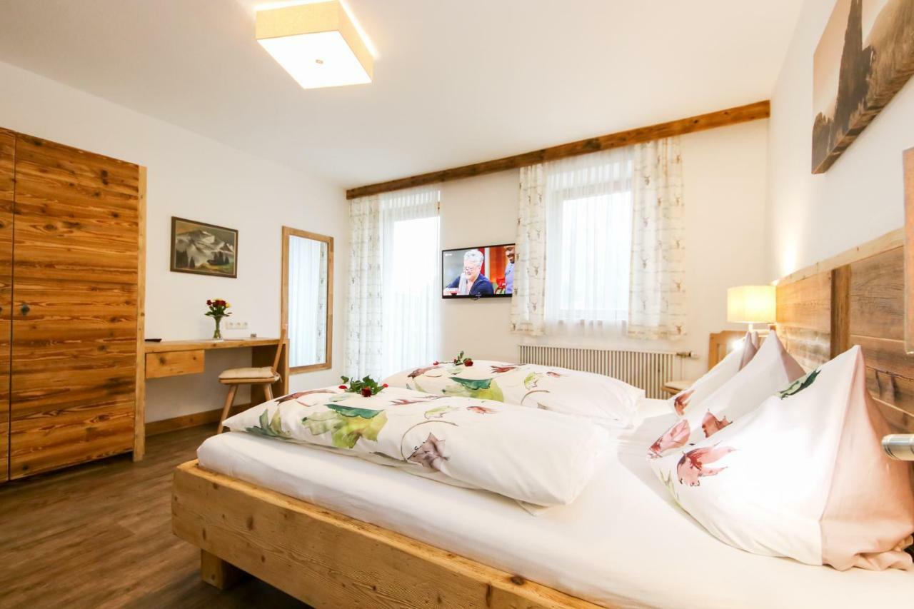 Gasthof St. Adolari Otel Sankt Ulrich am Pillersee Dış mekan fotoğraf