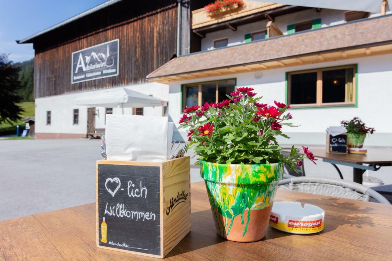 Gasthof St. Adolari Otel Sankt Ulrich am Pillersee Dış mekan fotoğraf