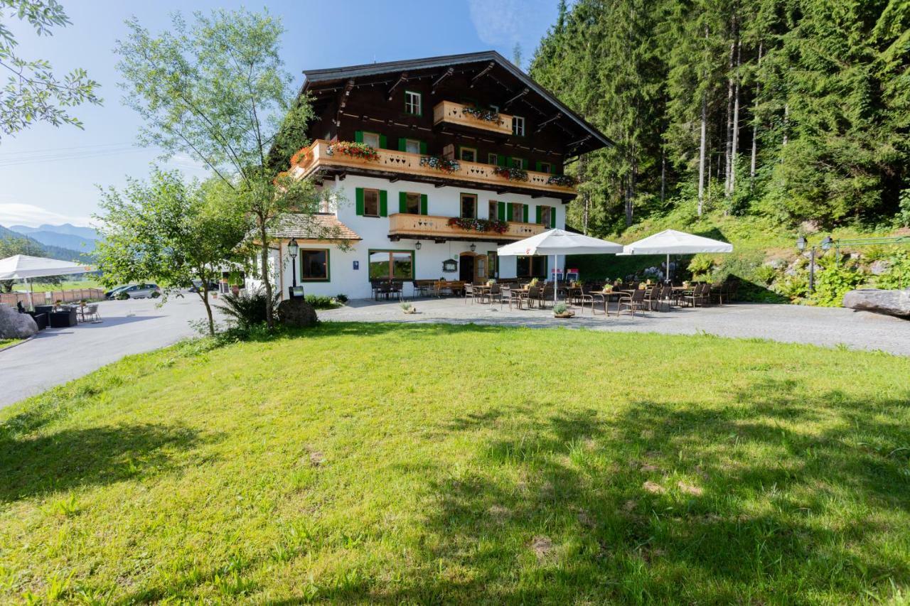 Gasthof St. Adolari Otel Sankt Ulrich am Pillersee Dış mekan fotoğraf